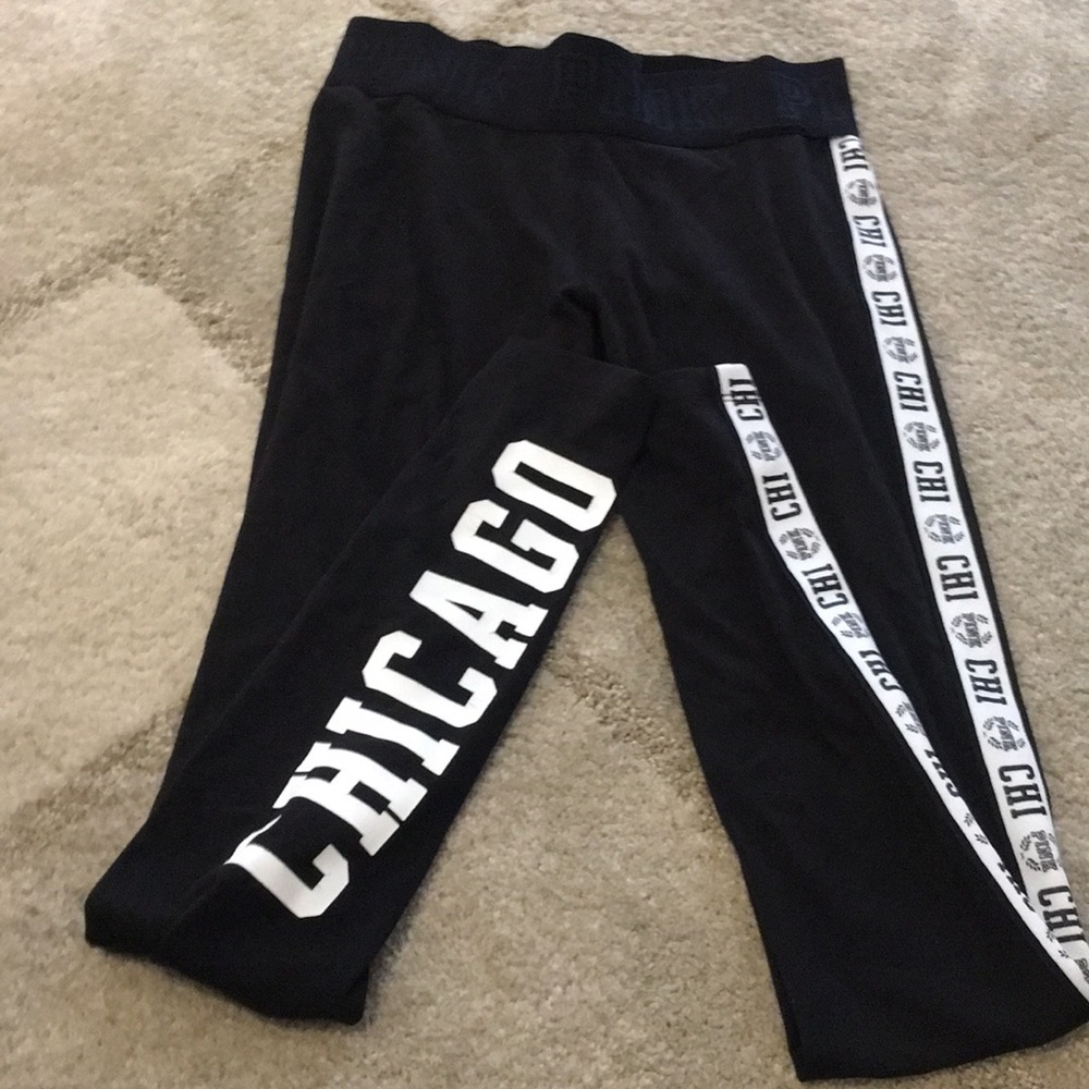 Pink VS Chicago yoga pants
